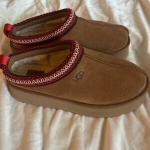 Women's UGG Tasman Slippers, Chestnut, Size 8, Brand New, Never Worn.